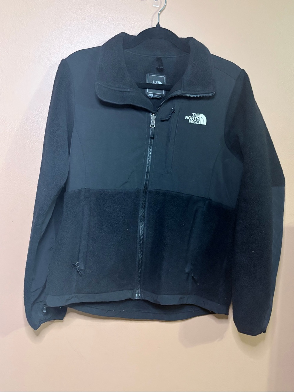 The North Face Men's Black Lightweight Fleece Jacket